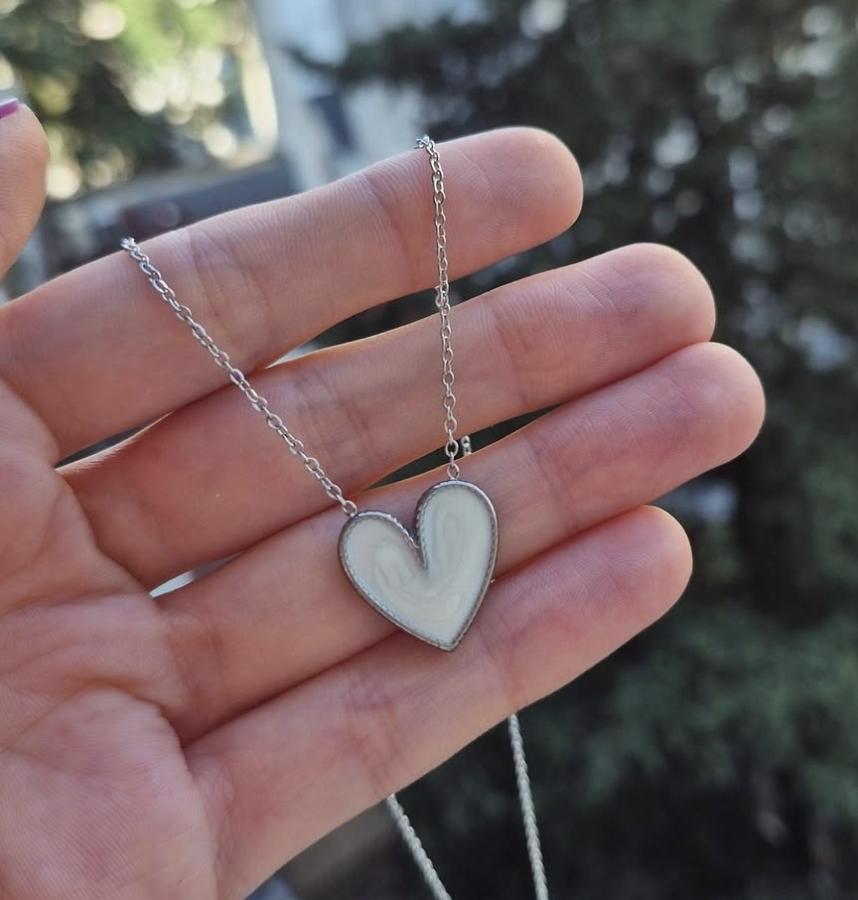 Cadenita corazón blanco acero 
